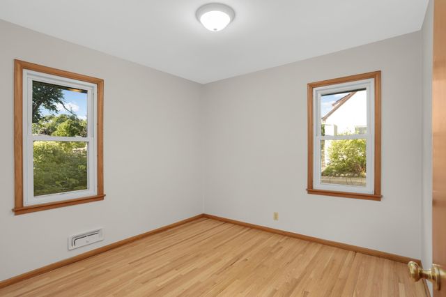 7214 Clinton Avenue, Richfield, MN 55423