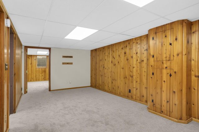 7214 Clinton Avenue, Richfield, MN 55423