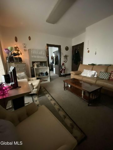 1061 Madison Avenue, Albany, NY 12208