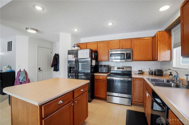 5546 Wetherly Drive, South Lebanon, OH 45065