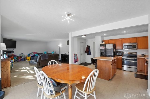 5546 Wetherly Drive, South Lebanon, OH 45065