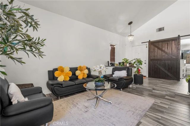 1523 E Avenue J6, Lancaster, CA 93535