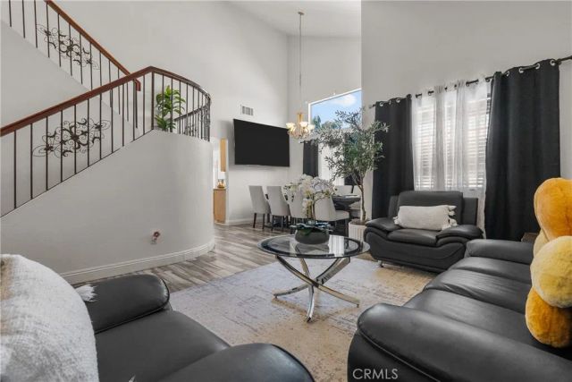1523 E Avenue J6, Lancaster, CA 93535
