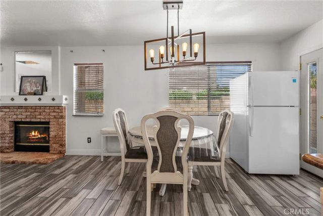 1523 E Avenue J6, Lancaster, CA 93535