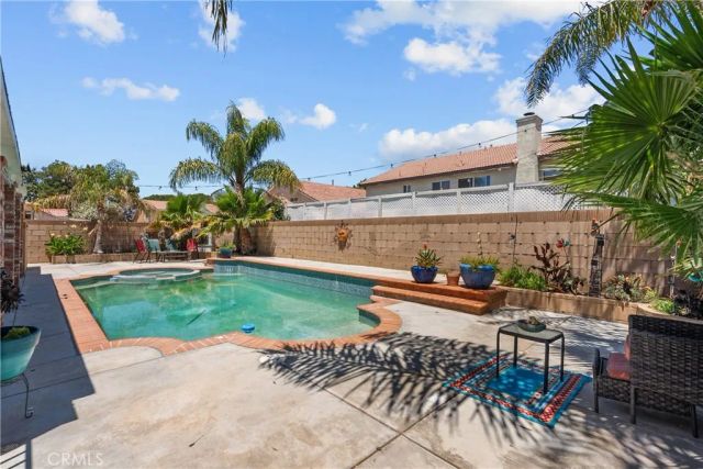 1523 E Avenue J6, Lancaster, CA 93535