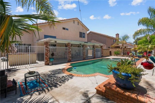 1523 E Avenue J6, Lancaster, CA 93535