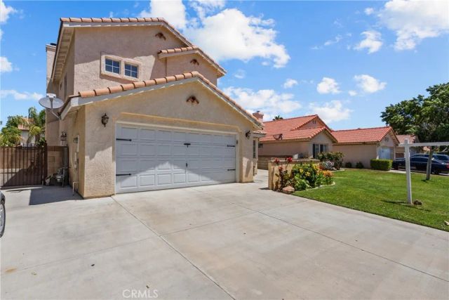 1523 E Avenue J6, Lancaster, CA 93535