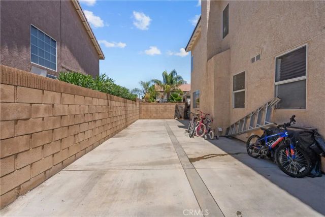 1523 E Avenue J6, Lancaster, CA 93535
