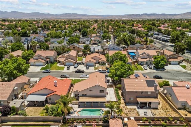 1523 E Avenue J6, Lancaster, CA 93535
