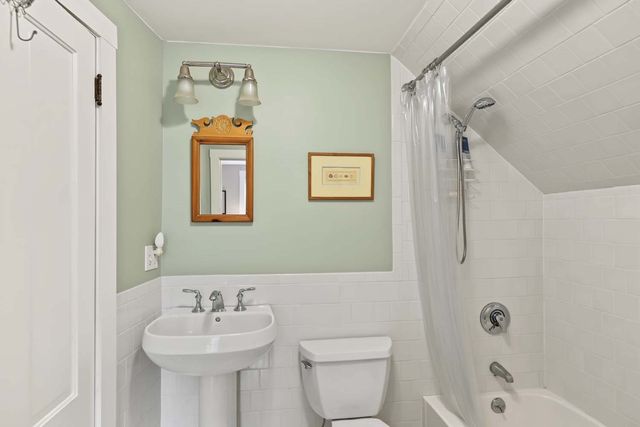 56 Lawton Ave, Tiverton, RI 02878