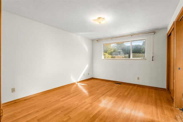 7039 S Lakeridge Drive, Seattle, WA 98178