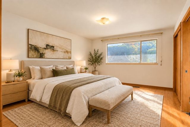 7039 S Lakeridge Drive, Seattle, WA 98178