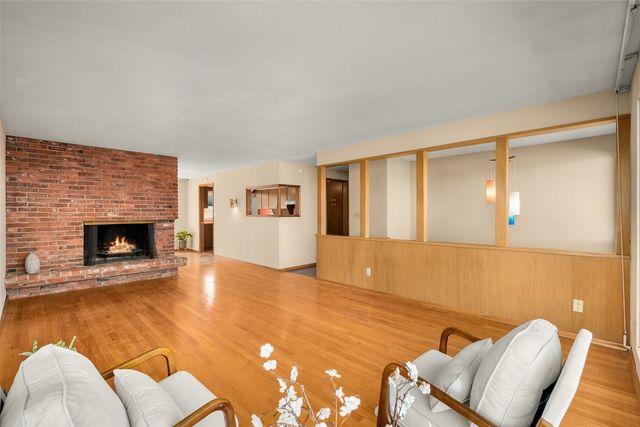 7039 S Lakeridge Drive, Seattle, WA 98178
