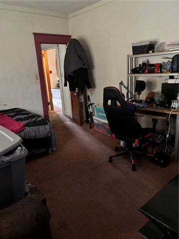 115 Woodrow Ct., Sharon, PA 16146