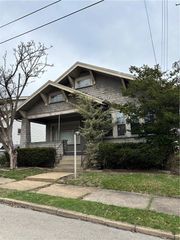 115 Woodrow Ct., Sharon, PA 16146