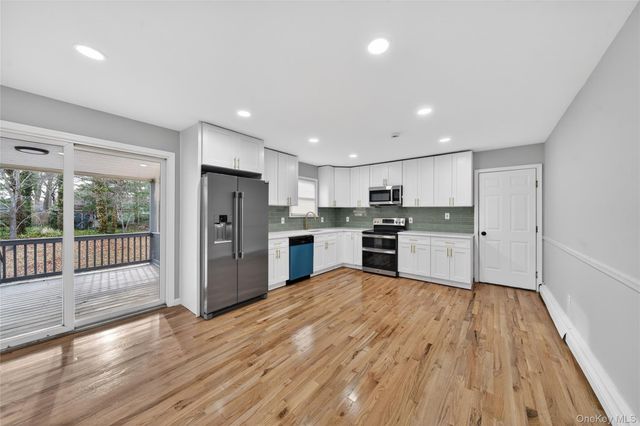 45 Oak Avenue, Shirley, NY 11967