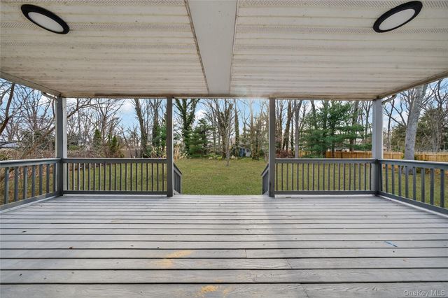 45 Oak Avenue, Shirley, NY 11967