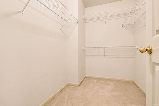 53420 Old Farm Road, Elkhart, IN 46514