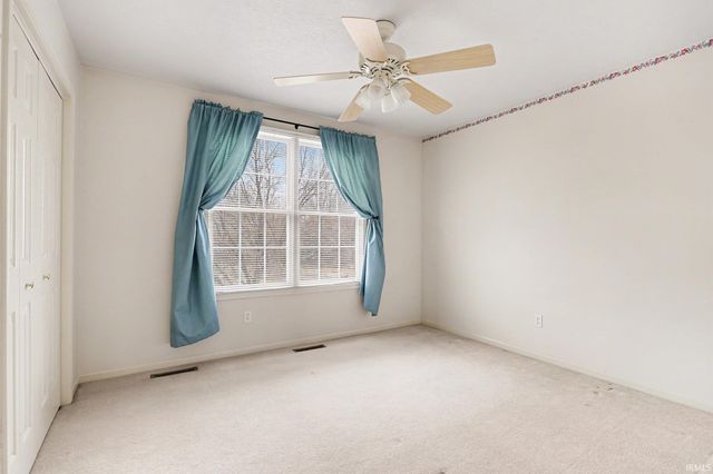 53420 Old Farm Road, Elkhart, IN 46514