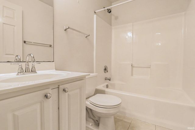 53420 Old Farm Road, Elkhart, IN 46514