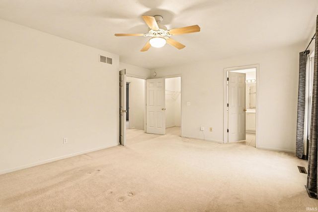 53420 Old Farm Road, Elkhart, IN 46514