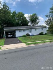 2 Brookside Road, Edison, NJ 08817