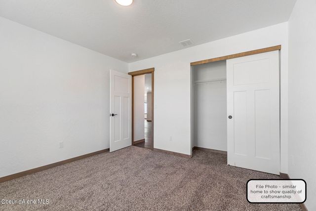 9006 W CULTIVATOR AVE, Rathdrum, ID 83858
