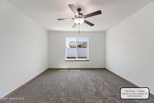 9006 W CULTIVATOR AVE, Rathdrum, ID 83858