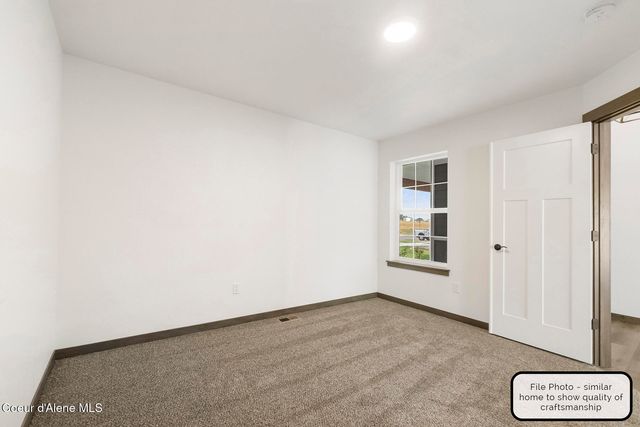 9006 W CULTIVATOR AVE, Rathdrum, ID 83858