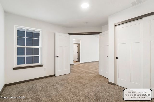 9006 W CULTIVATOR AVE, Rathdrum, ID 83858