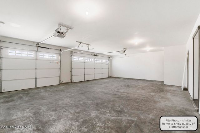 9006 W CULTIVATOR AVE, Rathdrum, ID 83858