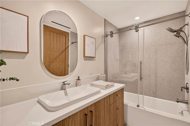 100 S Doheny Drive 1105, Los Angeles, CA 90048