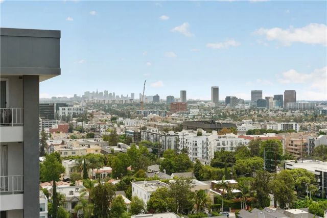 100 S Doheny Drive 1105, Los Angeles, CA 90048