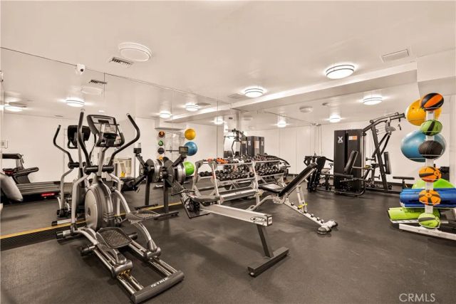 100 S Doheny Drive 1105, Los Angeles, CA 90048
