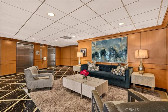 100 S Doheny Drive 1105, Los Angeles, CA 90048