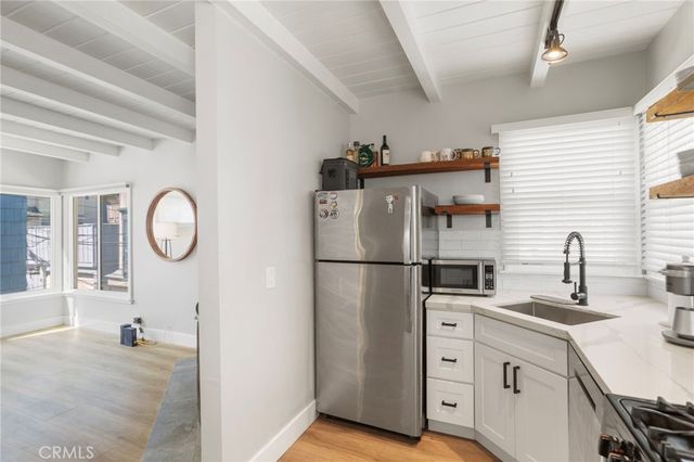 27 66th Place, Long Beach, CA 90803