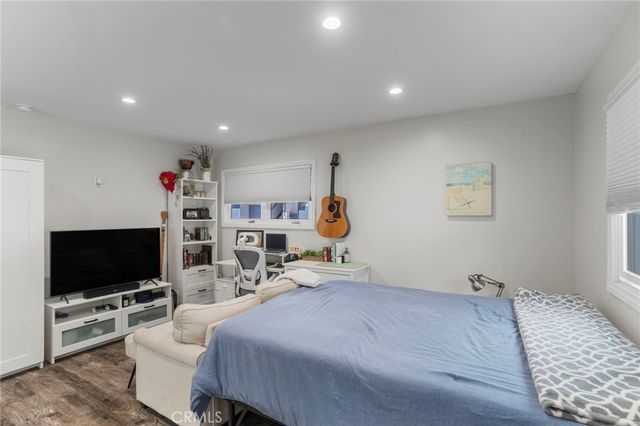 27 66th Place, Long Beach, CA 90803