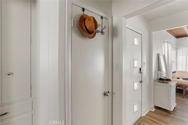 27 66th Place, Long Beach, CA 90803