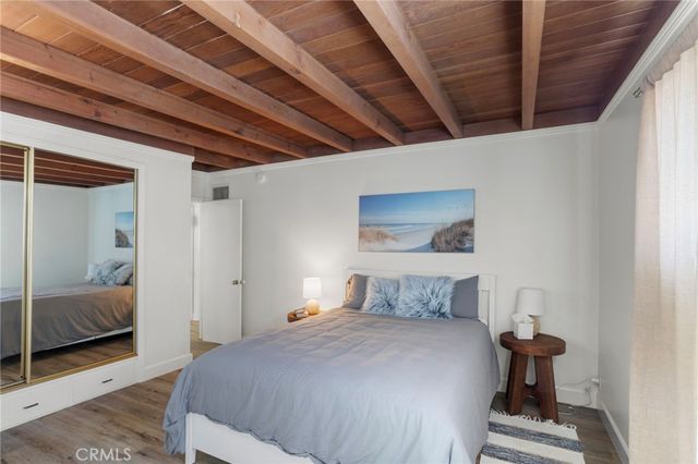 27 66th Place, Long Beach, CA 90803