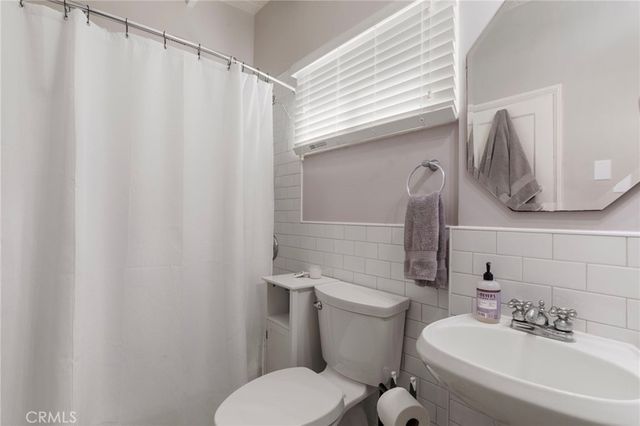 27 66th Place, Long Beach, CA 90803