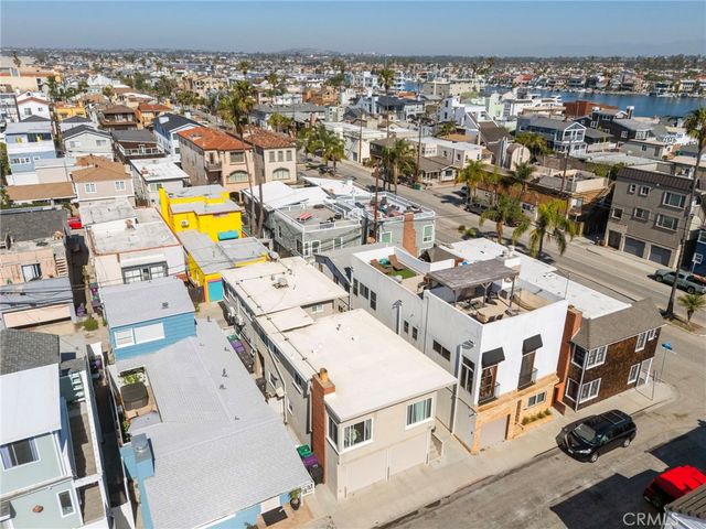 27 66th Place, Long Beach, CA 90803