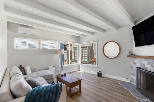 27 66th Place, Long Beach, CA 90803