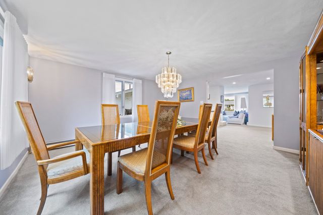 19 William Road, Holbrook, MA 02343