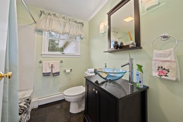 19 William Road, Holbrook, MA 02343
