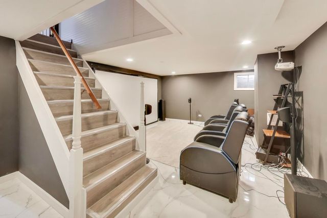 511 Mark Lane, Downers Grove, IL 60516