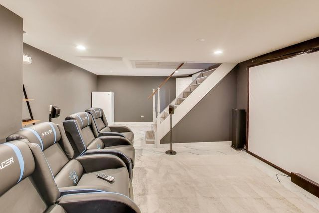 511 Mark Lane, Downers Grove, IL 60516