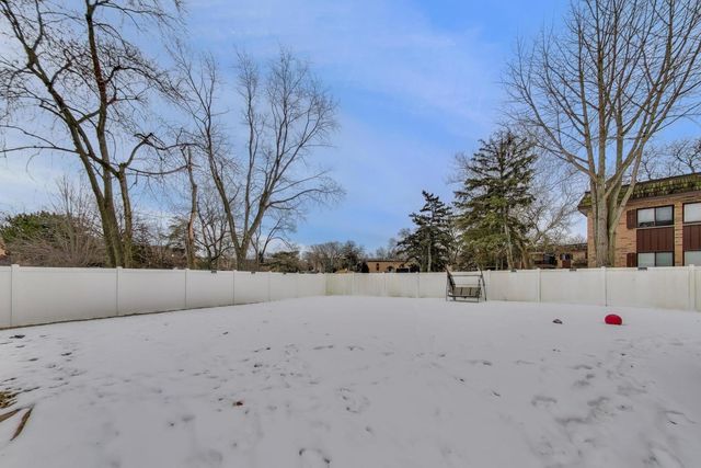 511 Mark Lane, Downers Grove, IL 60516