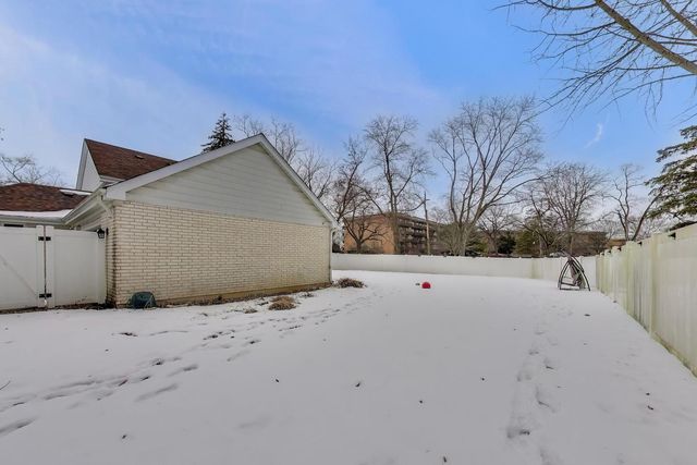 511 Mark Lane, Downers Grove, IL 60516
