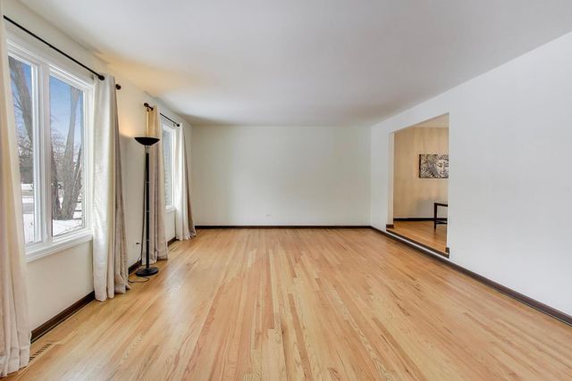 511 Mark Lane, Downers Grove, IL 60516