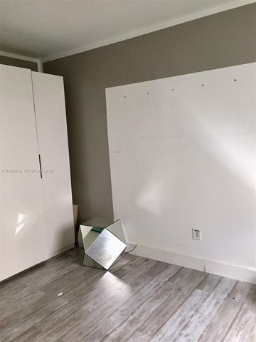 610 8th St 103, Miami Beach, FL 33139